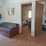 Nikos Kastro 4 *