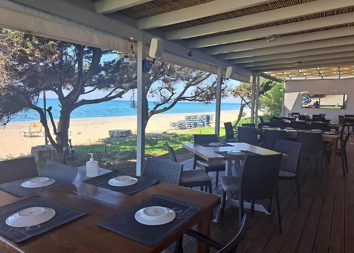 Nikos Kastro 4 펜션